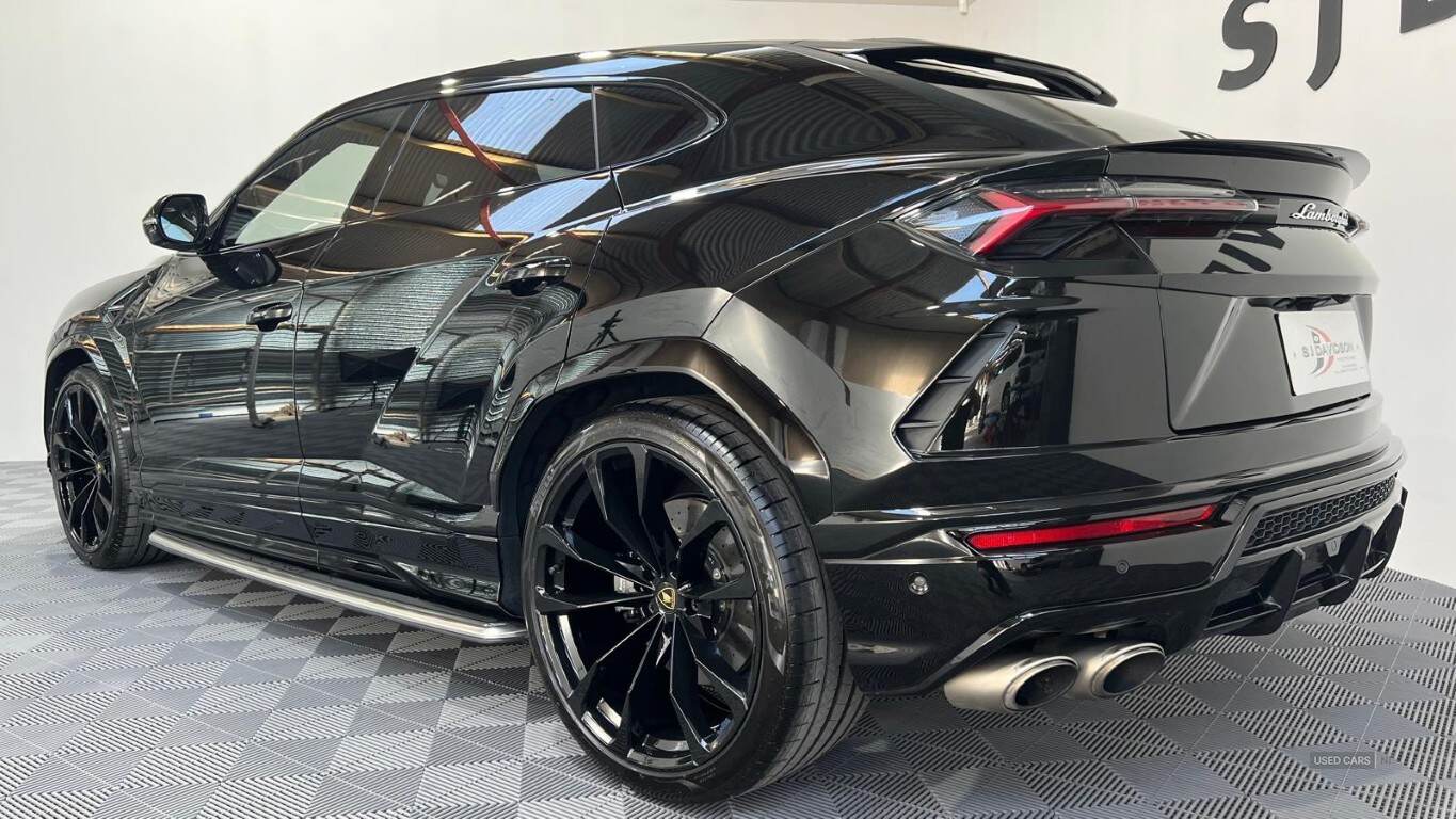 Oct 2021 Lamborghini Urus 4.0T FSI V8 5dr Auto