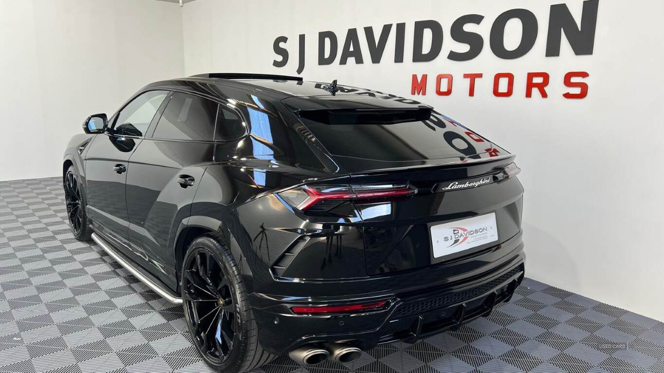 Oct 2021 Lamborghini Urus 4.0T FSI V8 5dr Auto