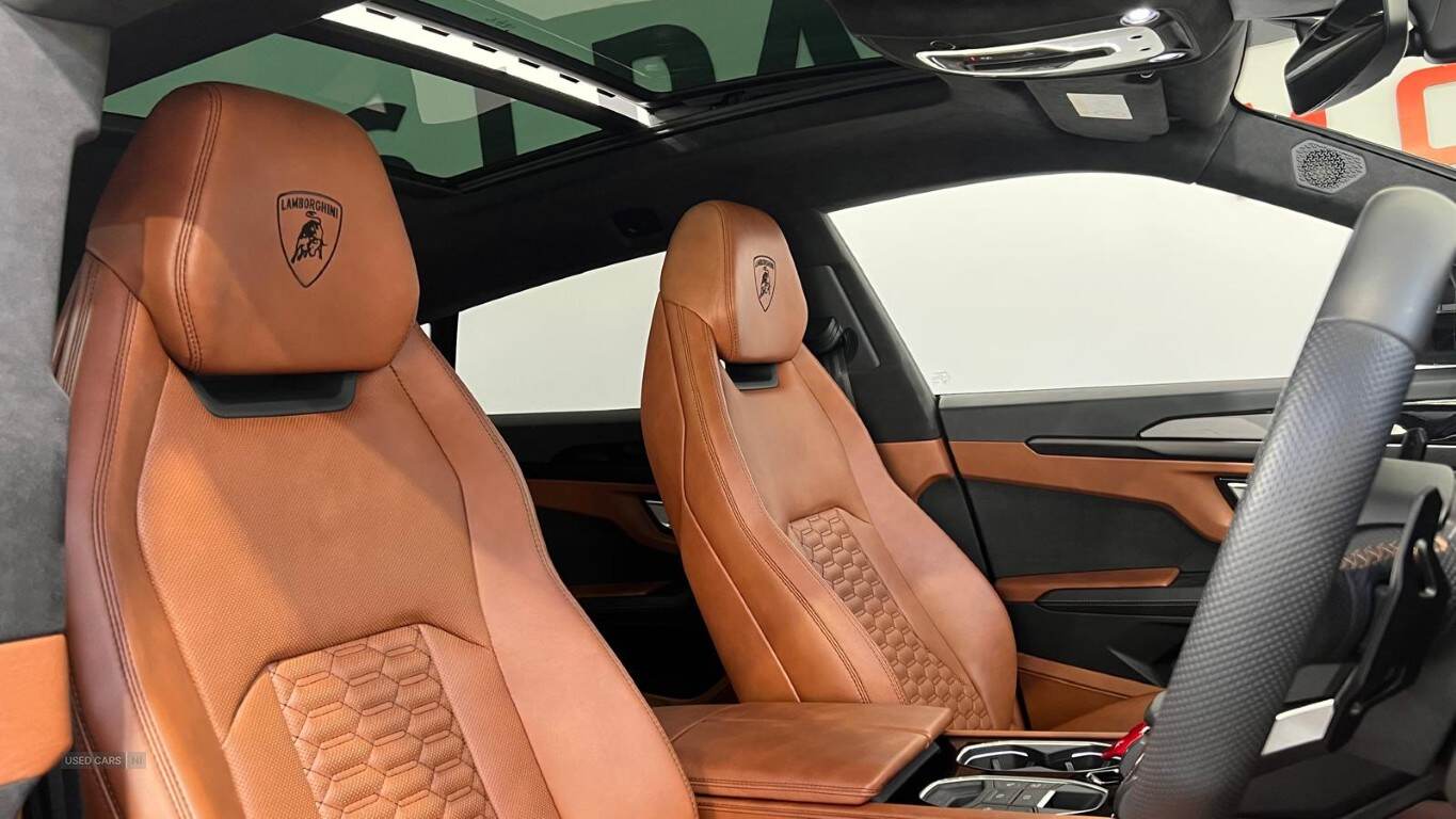 Oct 2021 Lamborghini Urus 4.0T FSI V8 5dr Auto