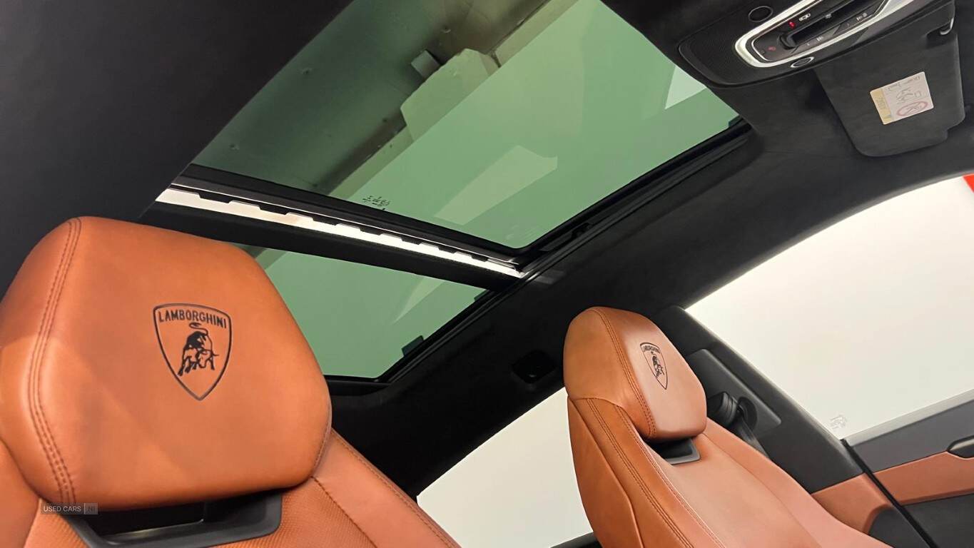 Oct 2021 Lamborghini Urus 4.0T FSI V8 5dr Auto