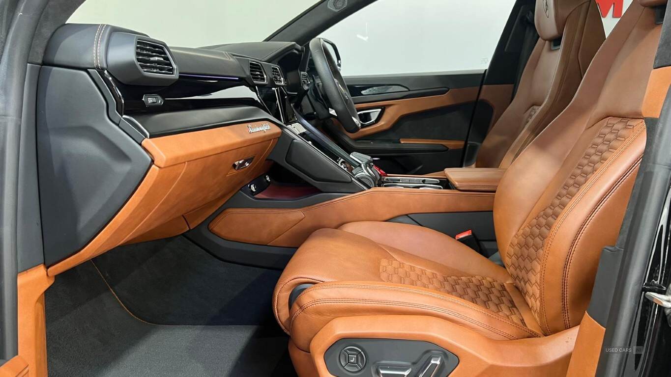 Oct 2021 Lamborghini Urus 4.0T FSI V8 5dr Auto