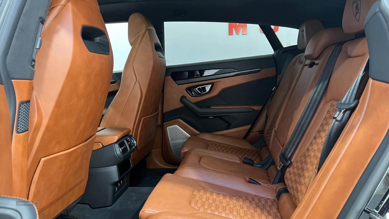Oct 2021 Lamborghini Urus 4.0T FSI V8 5dr Auto
