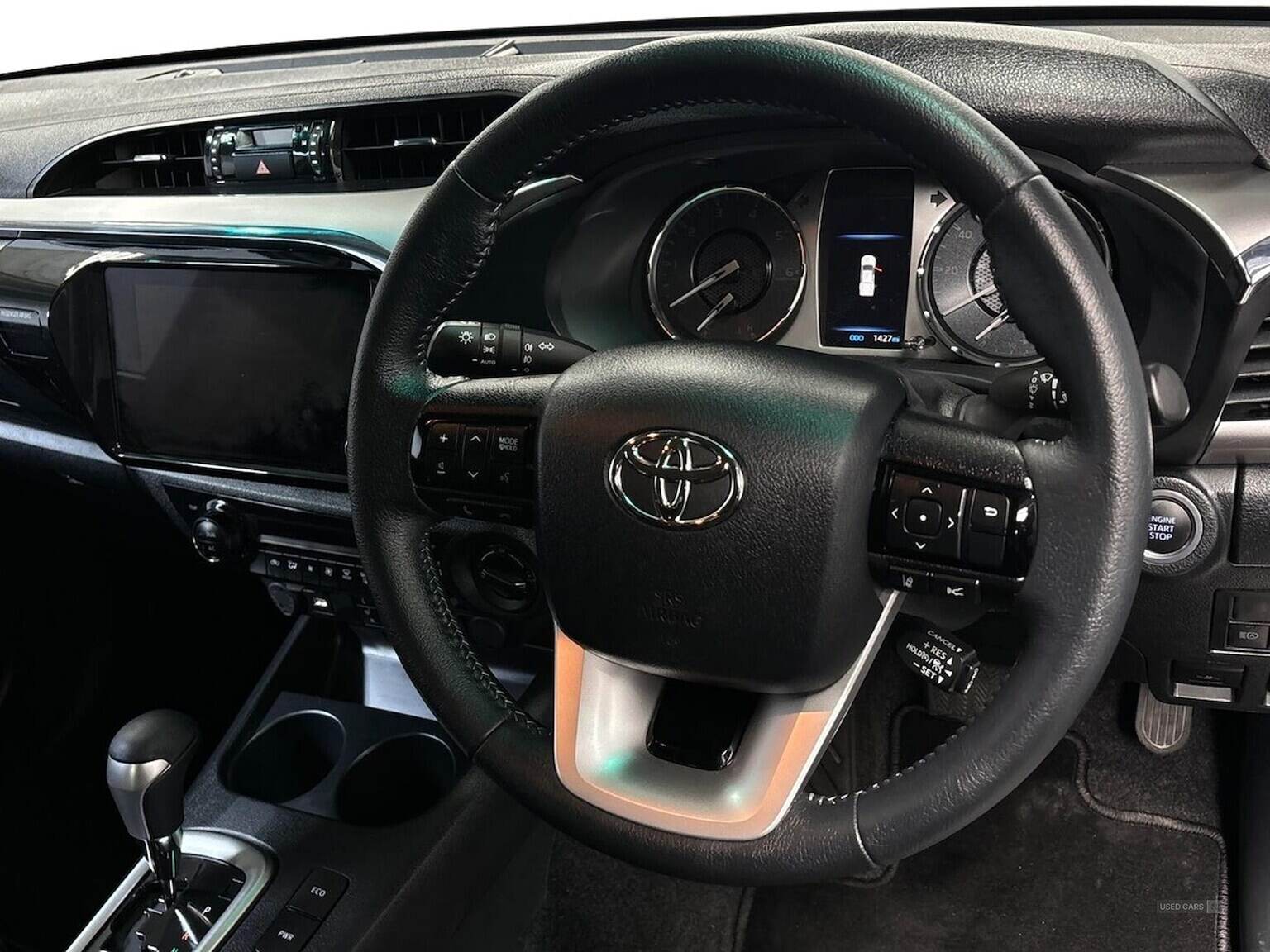 Jan 2025 Toyota Hilux Invincible D/Cab Pick Up 2.4 D-4D Auto