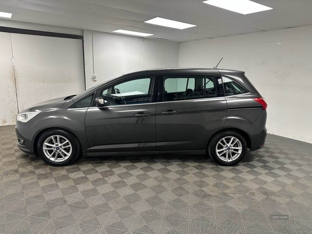 Sep 2017 Ford Grand C-MAX 1.0 EcoBoost 125 Zetec 5dr