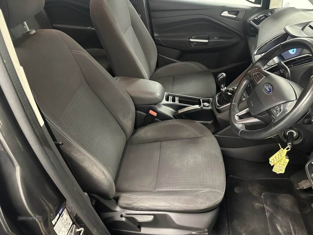 Sep 2017 Ford Grand C-MAX 1.0 EcoBoost 125 Zetec 5dr
