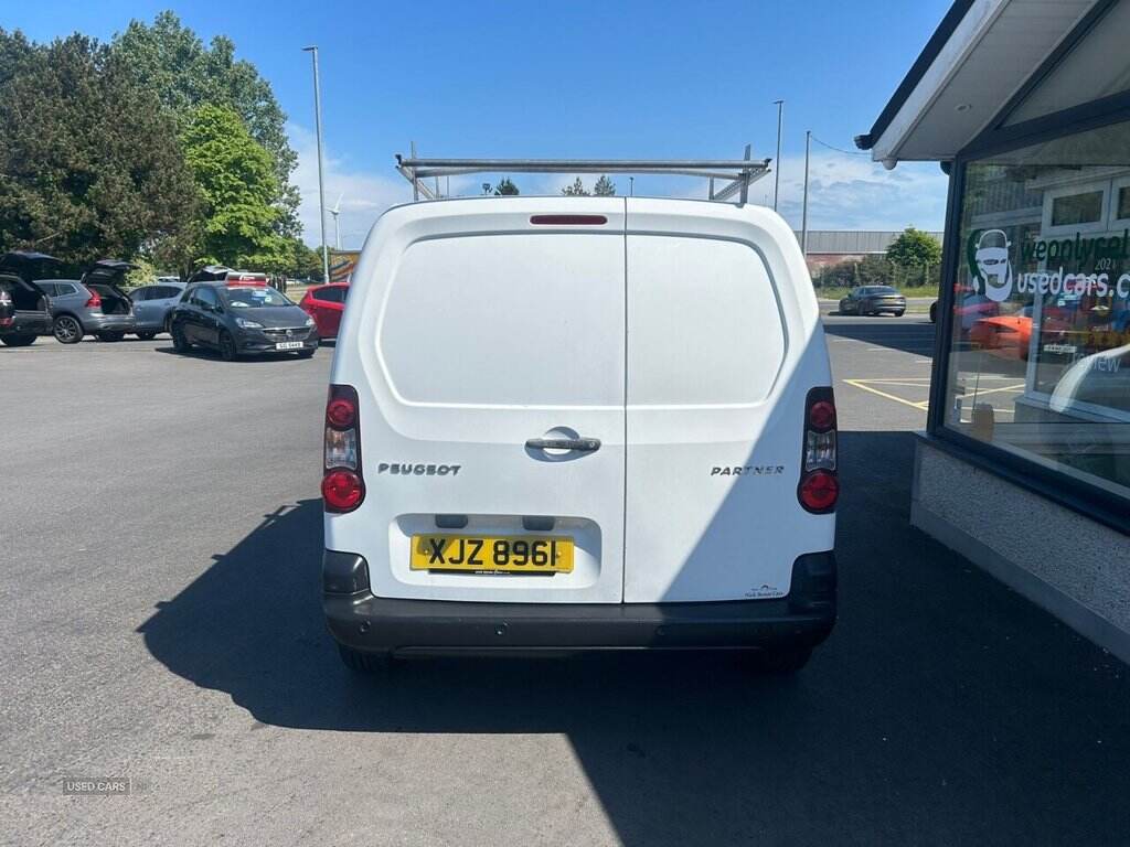 Nov 2015 Peugeot Partner 625 1.6 HDi 75 Professional Van