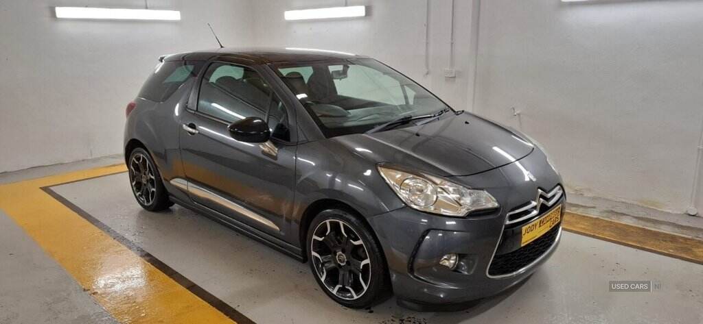 Jan 2013 Citroen DS3 1.6 e-HDi 110 Airdream DSport 3dr