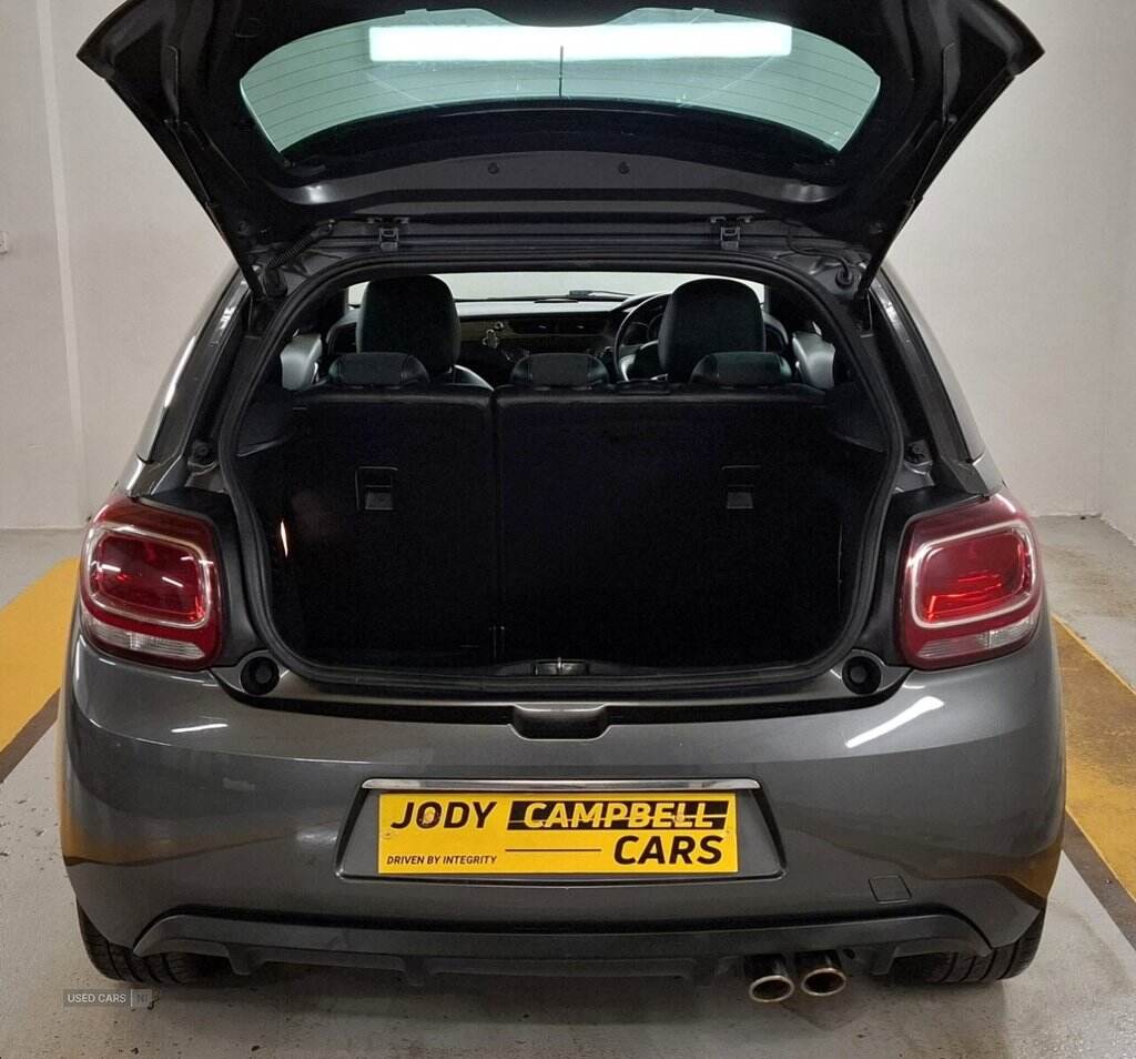 Jan 2013 Citroen DS3 1.6 e-HDi 110 Airdream DSport 3dr
