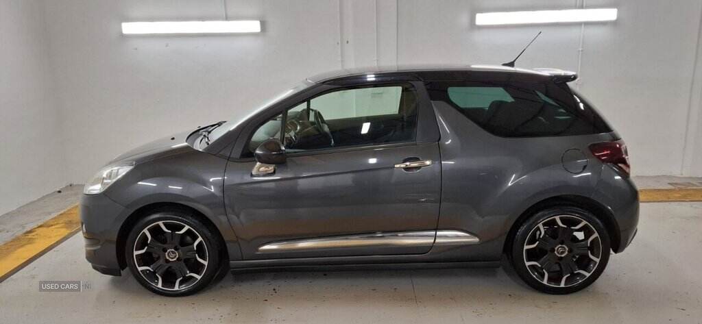 Jan 2013 Citroen DS3 1.6 e-HDi 110 Airdream DSport 3dr