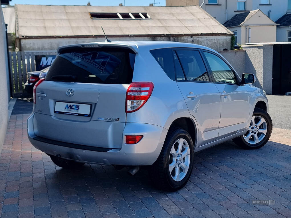 Dec 2011 Toyota RAV4 2.2 D-4D XT-R 5dr