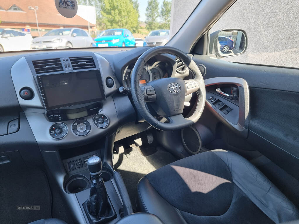 Dec 2011 Toyota RAV4 2.2 D-4D XT-R 5dr