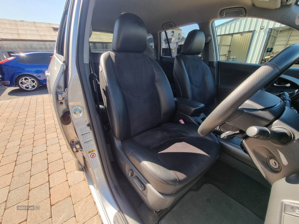 Dec 2011 Toyota RAV4 2.2 D-4D XT-R 5dr