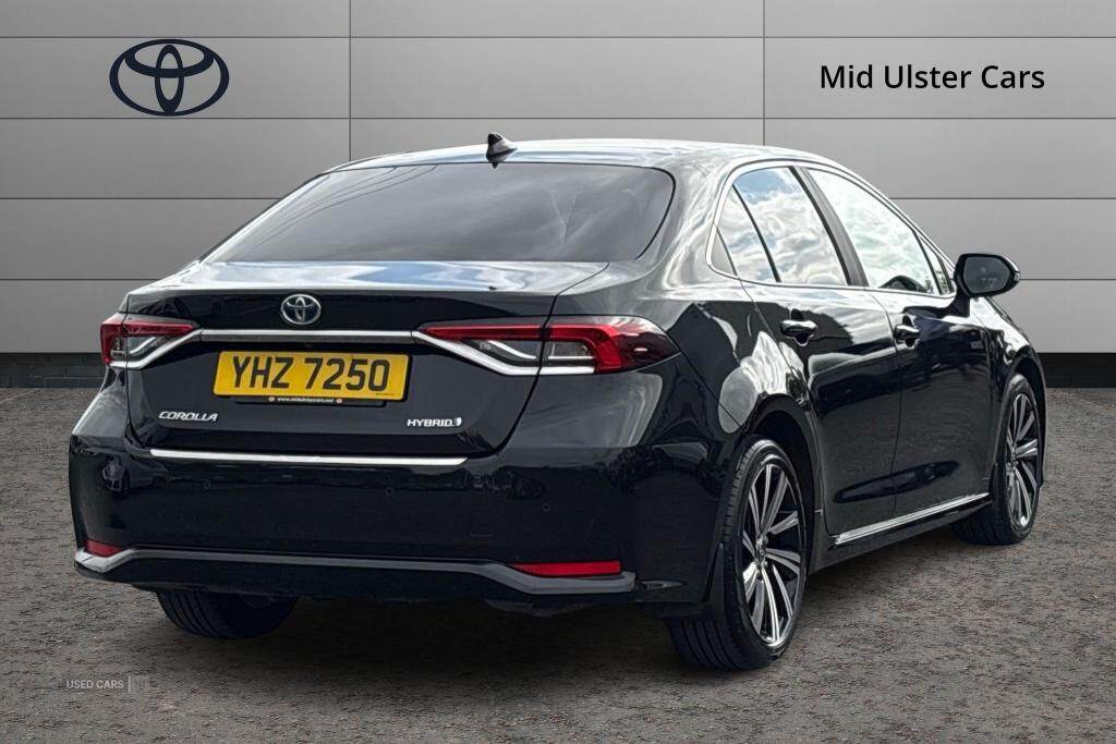 Apr 2022 Toyota Corolla 1.8 VVT-i Hybrid Design 4dr CVT