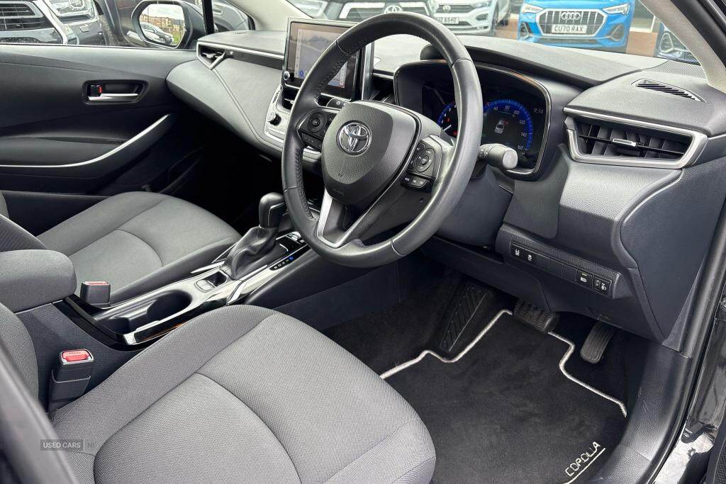 Apr 2022 Toyota Corolla 1.8 VVT-i Hybrid Design 4dr CVT