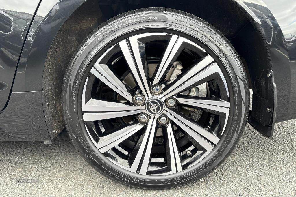 Apr 2022 Toyota Corolla 1.8 VVT-i Hybrid Design 4dr CVT