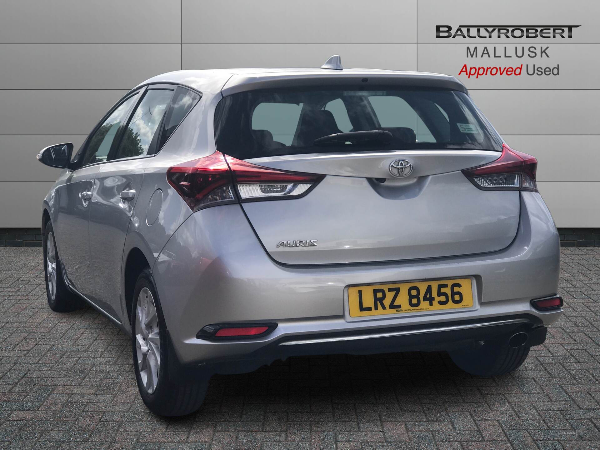 Feb 2017 Toyota Auris 1.2T Icon TSS 5dr