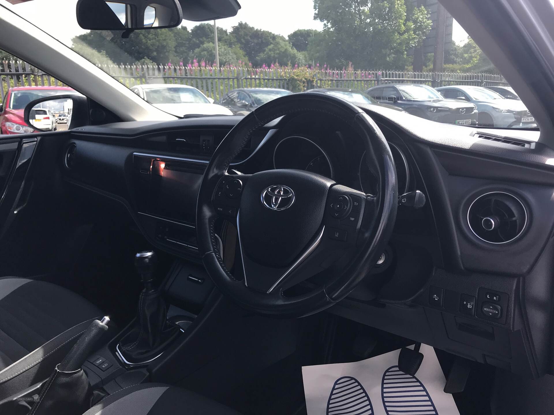 Feb 2017 Toyota Auris 1.2T Icon TSS 5dr