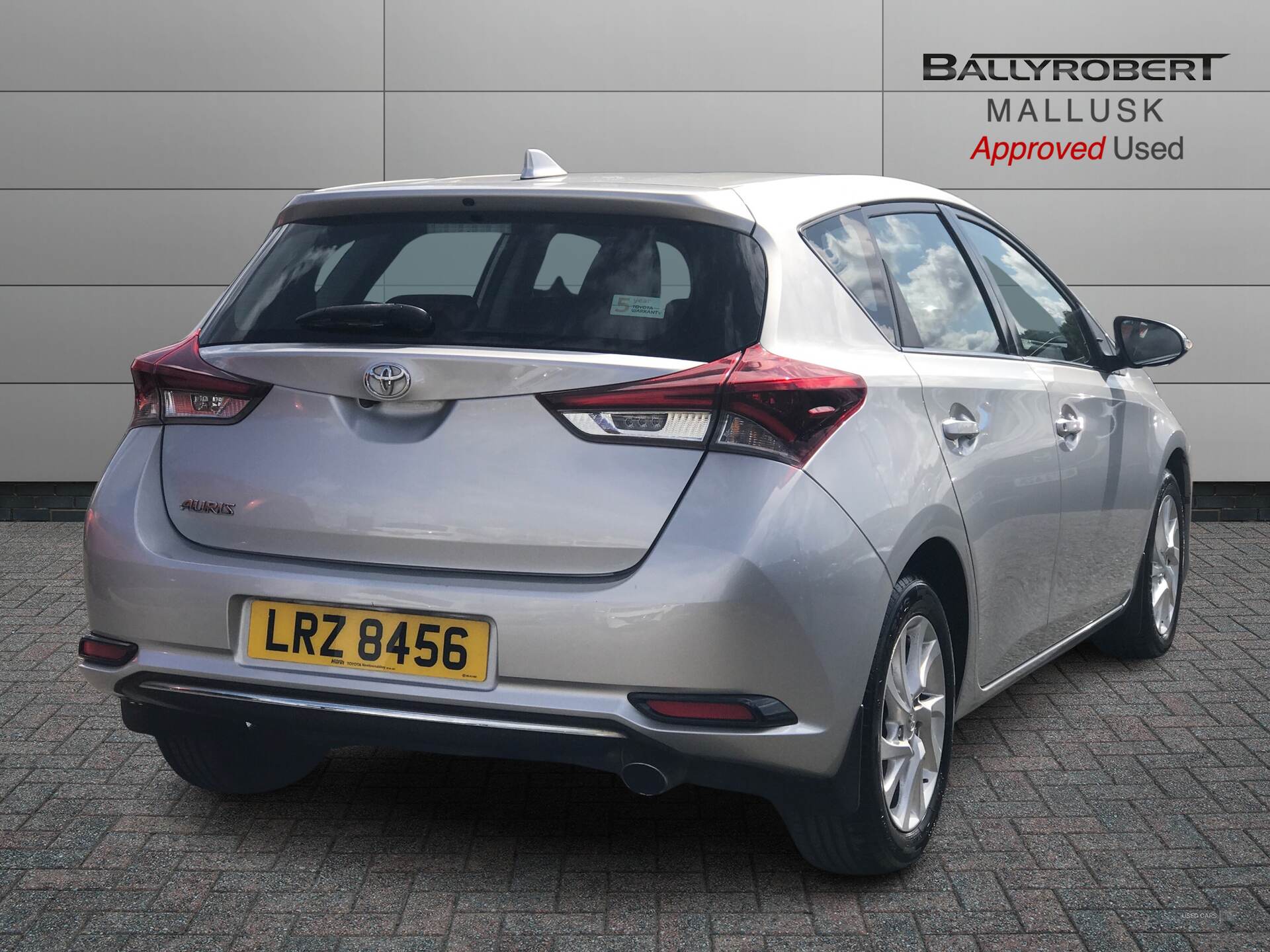 Feb 2017 Toyota Auris 1.2T Icon TSS 5dr