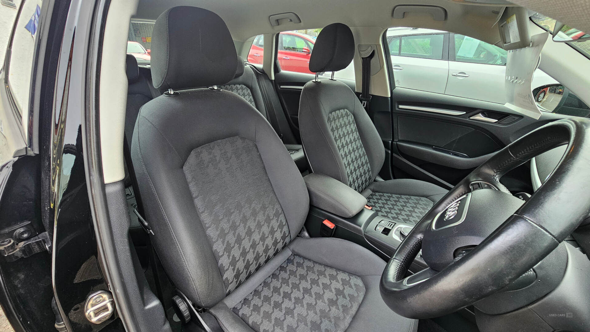 Audi A3 DIESEL SPORTBACK in Down