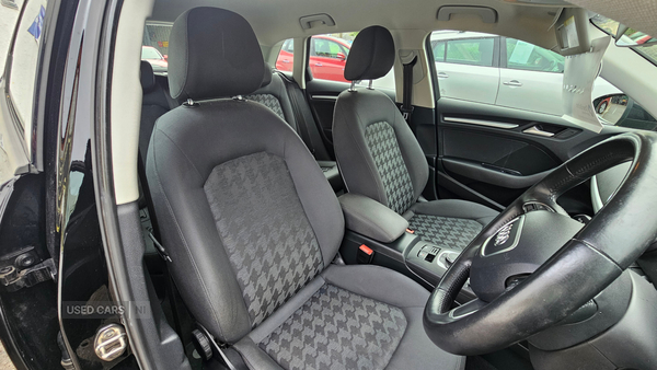 Audi A3 DIESEL SPORTBACK in Down