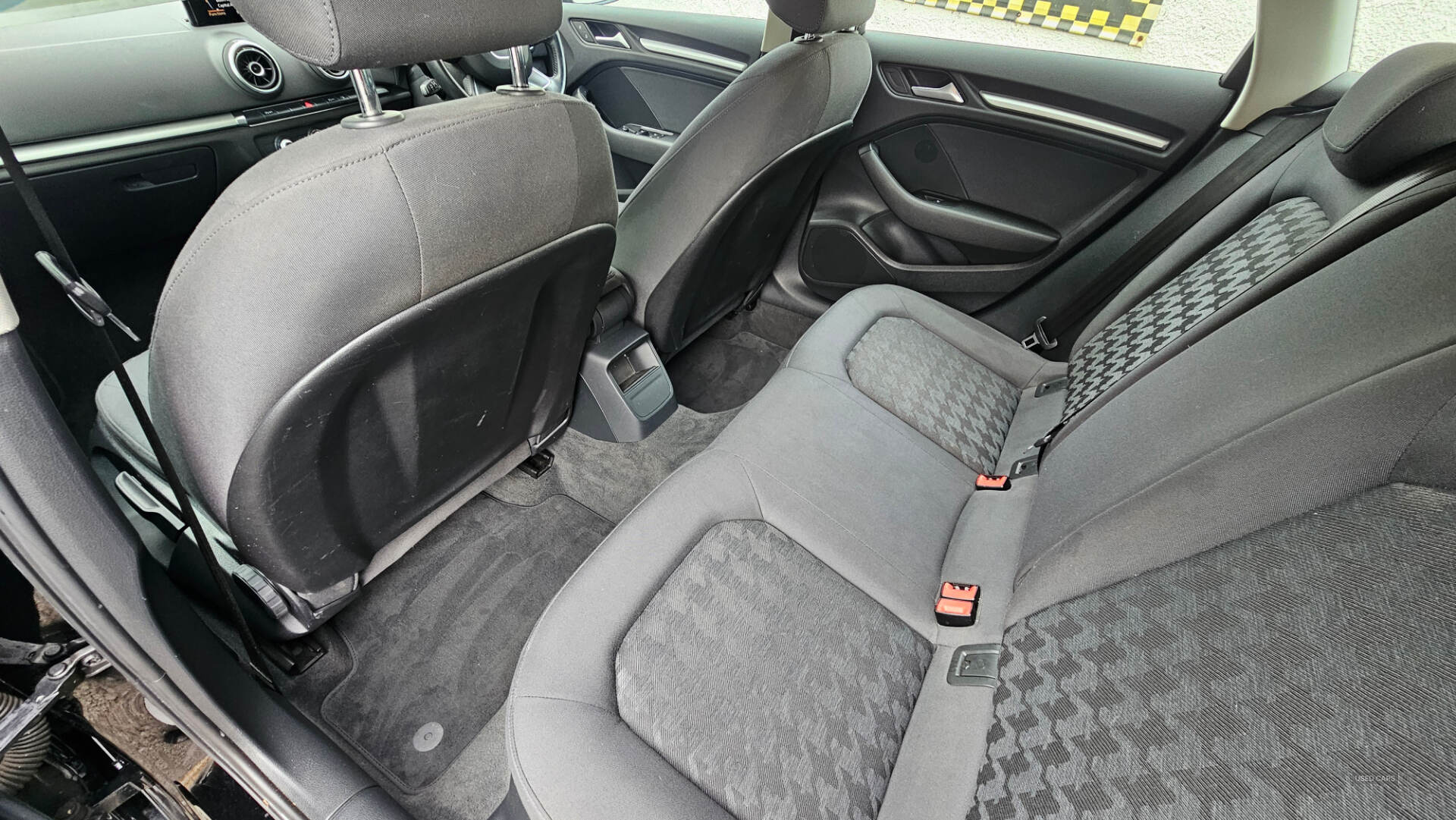 Audi A3 DIESEL SPORTBACK in Down