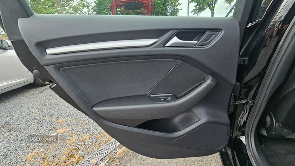 Audi A3 DIESEL SPORTBACK in Down