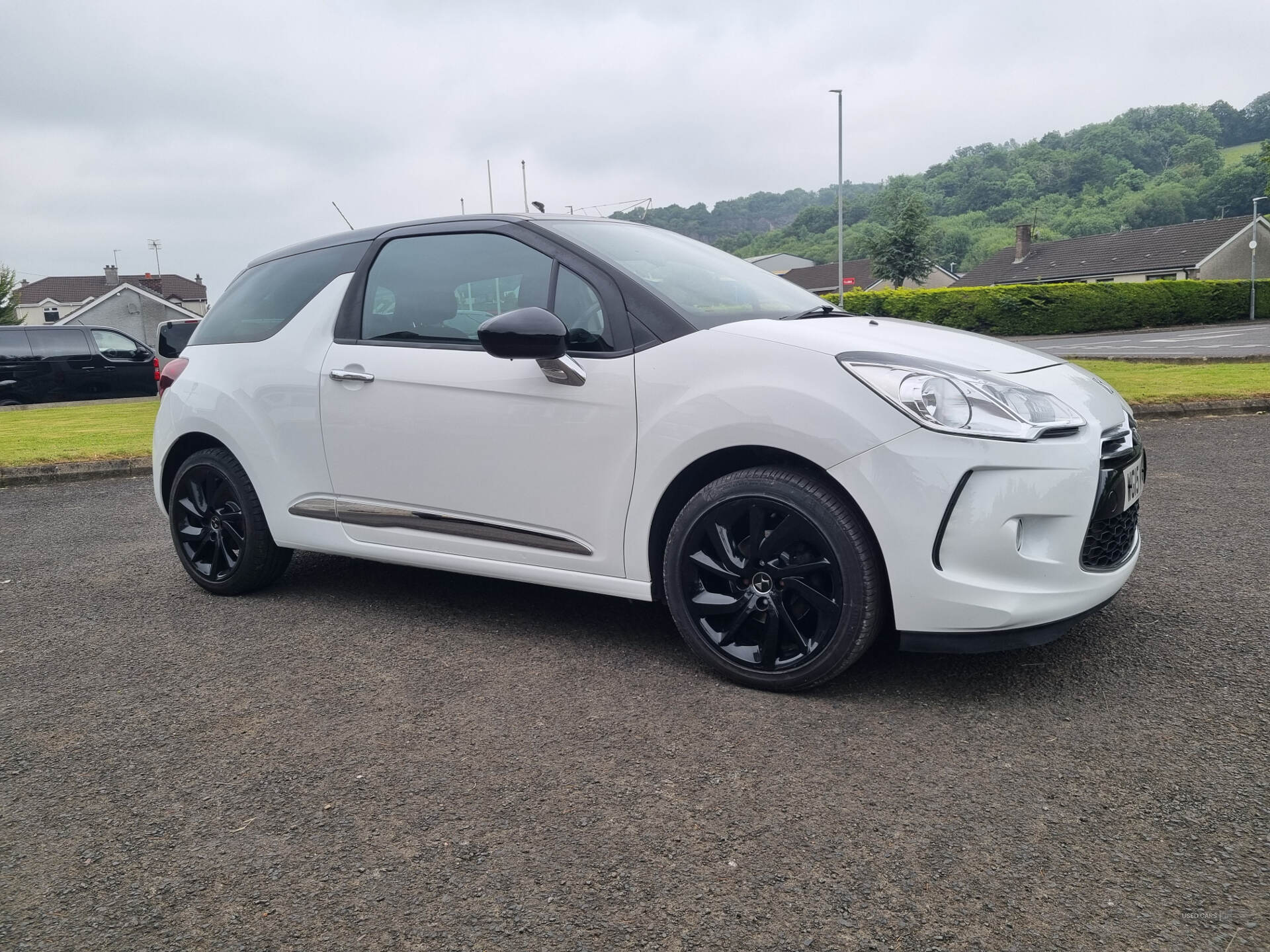 Jun 2015 DS 3 1.6 BlueHDi DStyle Nav 3dr