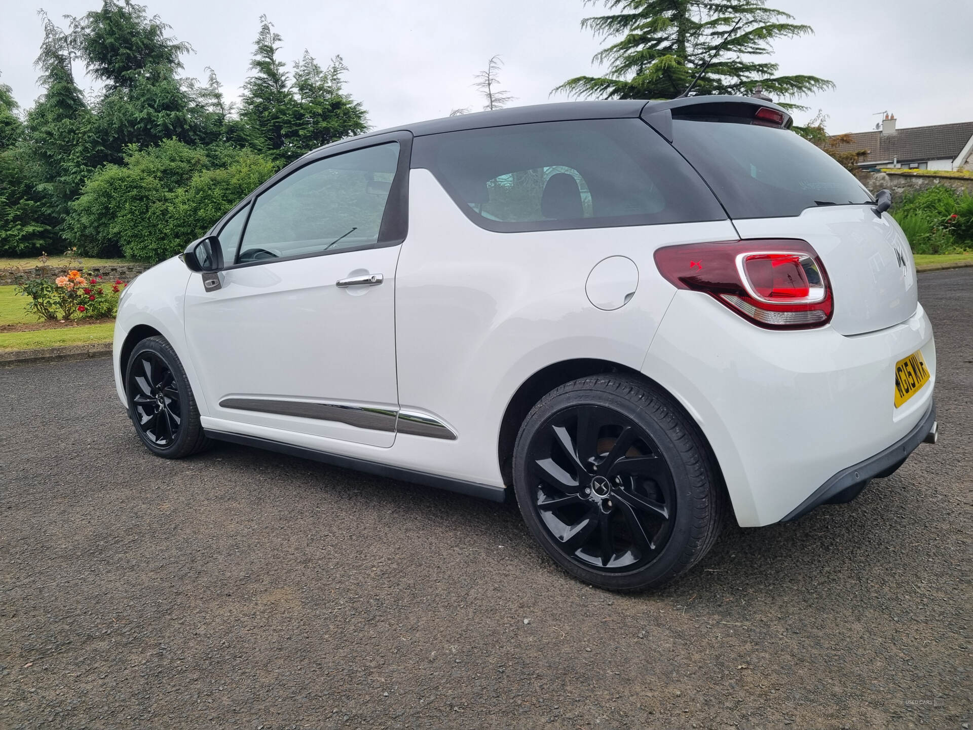 Jun 2015 DS 3 1.6 BlueHDi DStyle Nav 3dr