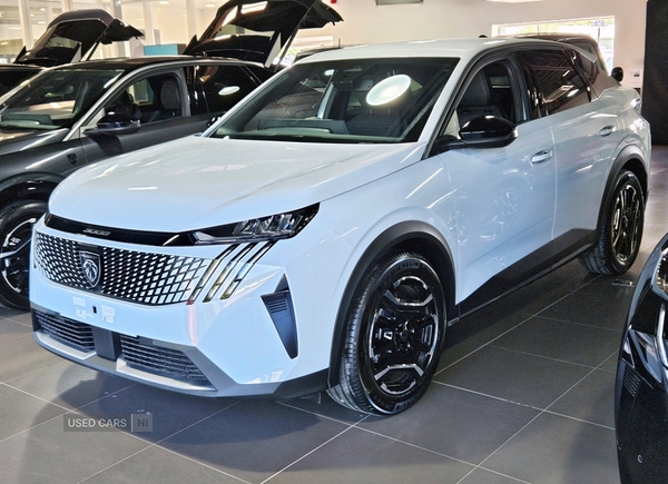 Peugeot 3008 73KWH 210HP ALLURE AUTOMATIC in Antrim