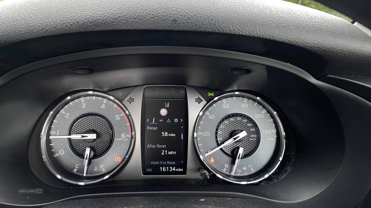 Apr 2021 Toyota Hilux Active Pick Up 2.4 D-4D