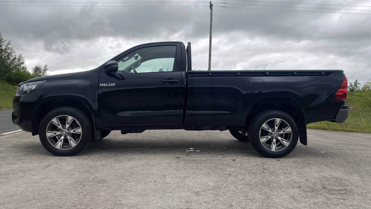 Apr 2021 Toyota Hilux Active Pick Up 2.4 D-4D