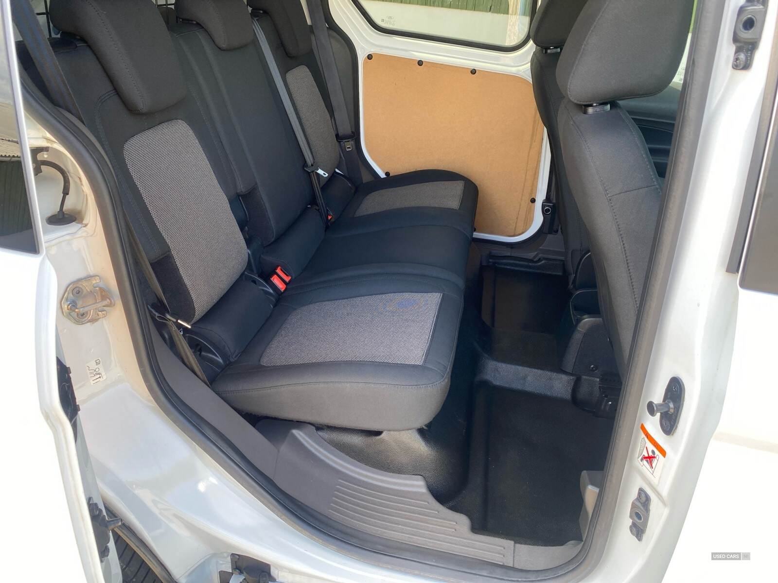 Jun 2020 Ford Transit Connect 1.5 EcoBlue 100ps D/Cab Van