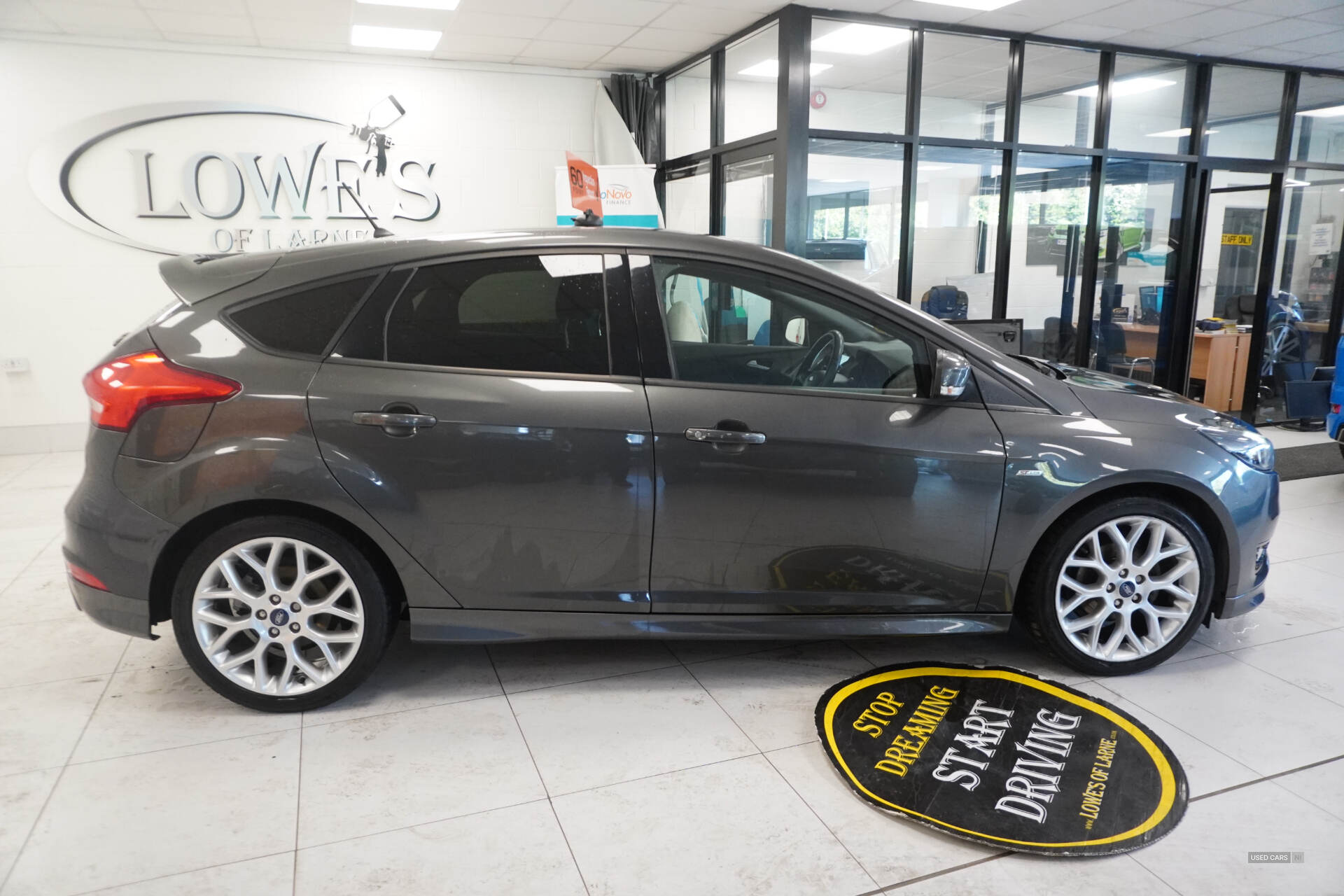 May 2018 Ford Focus 1.0 EcoBoost 140 ST-Line Navigation 5dr