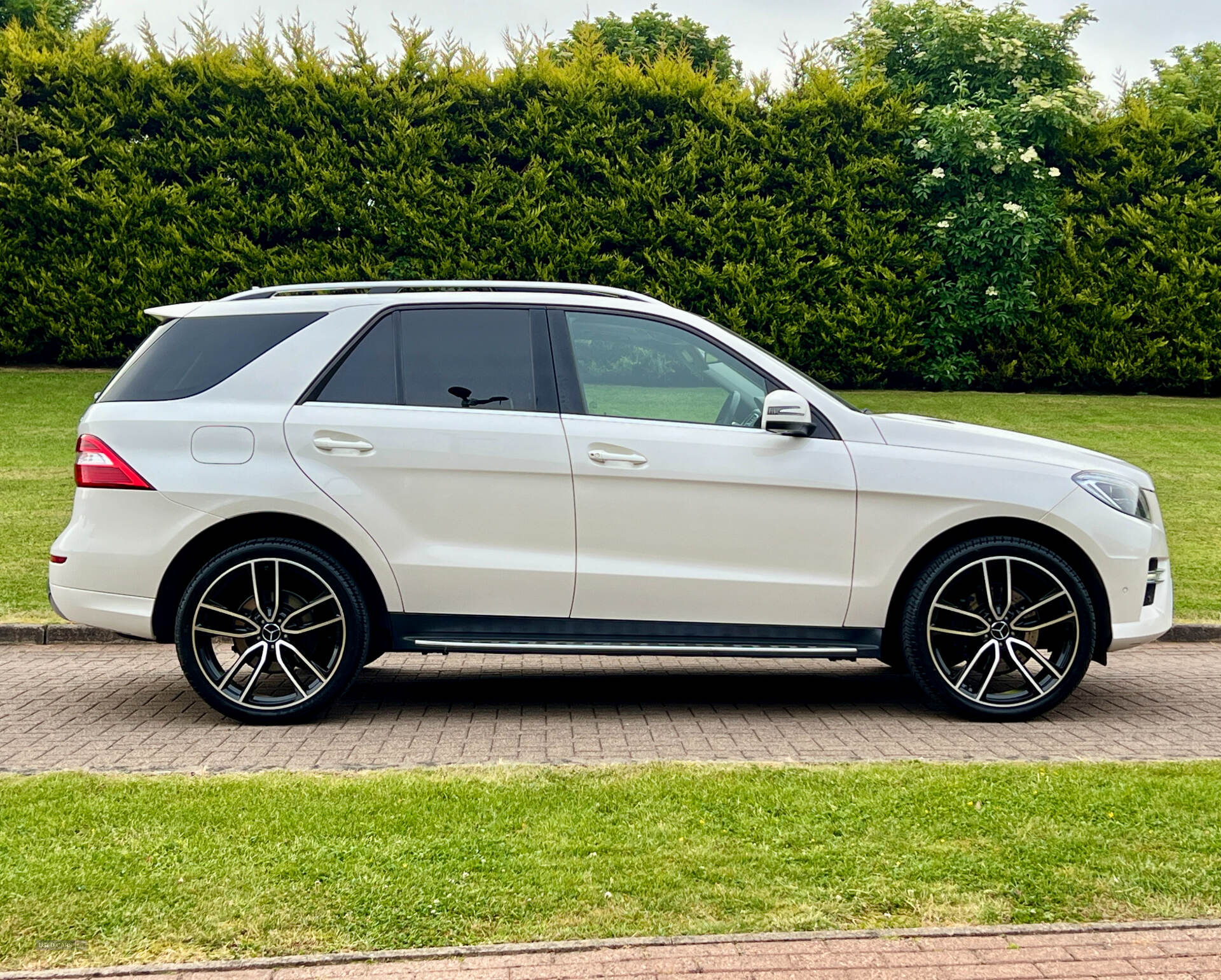 Mar 2015 Mercedes M-Class ML250 CDi BlueTEC AMG Line 5dr Auto [Premium]
