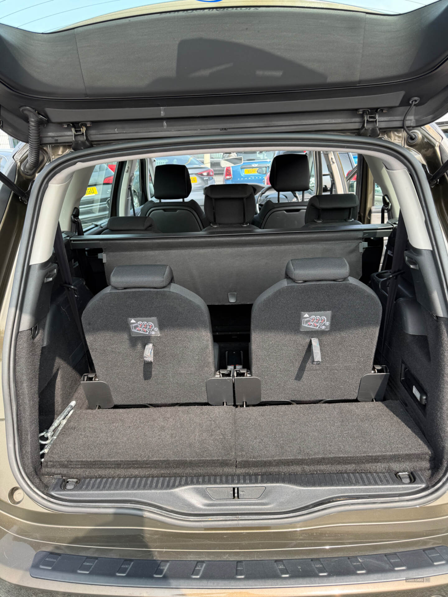 Apr 2014 Citroen C4 Grand Picasso 1.6 e-HDi 115 Airdream Exclusive 5dr