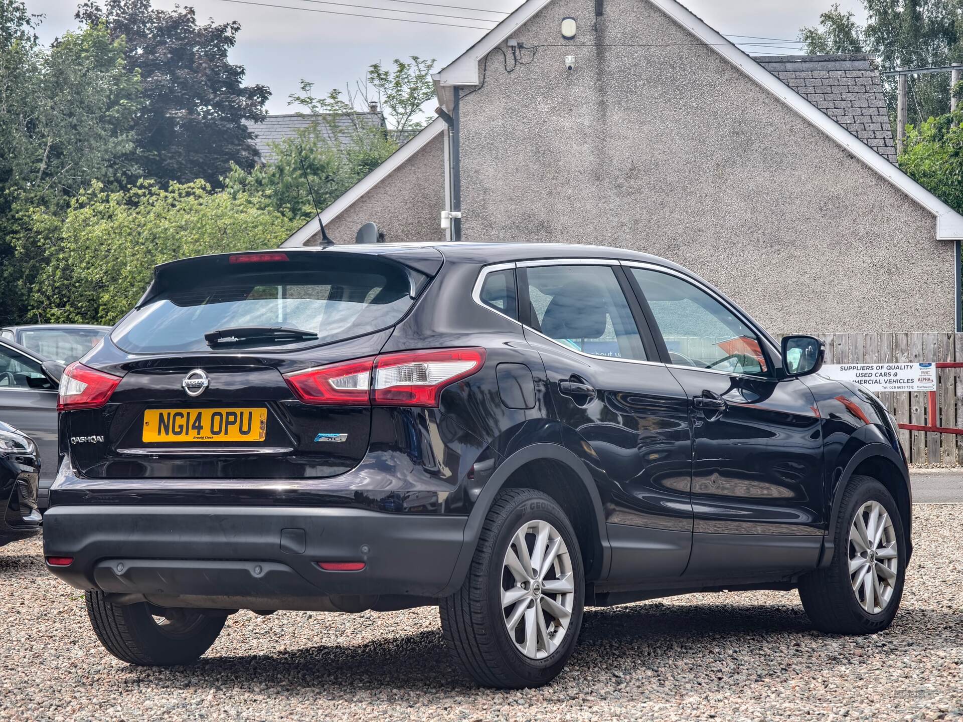 Nissan Qashqai DIESEL HATCHBACK in Fermanagh