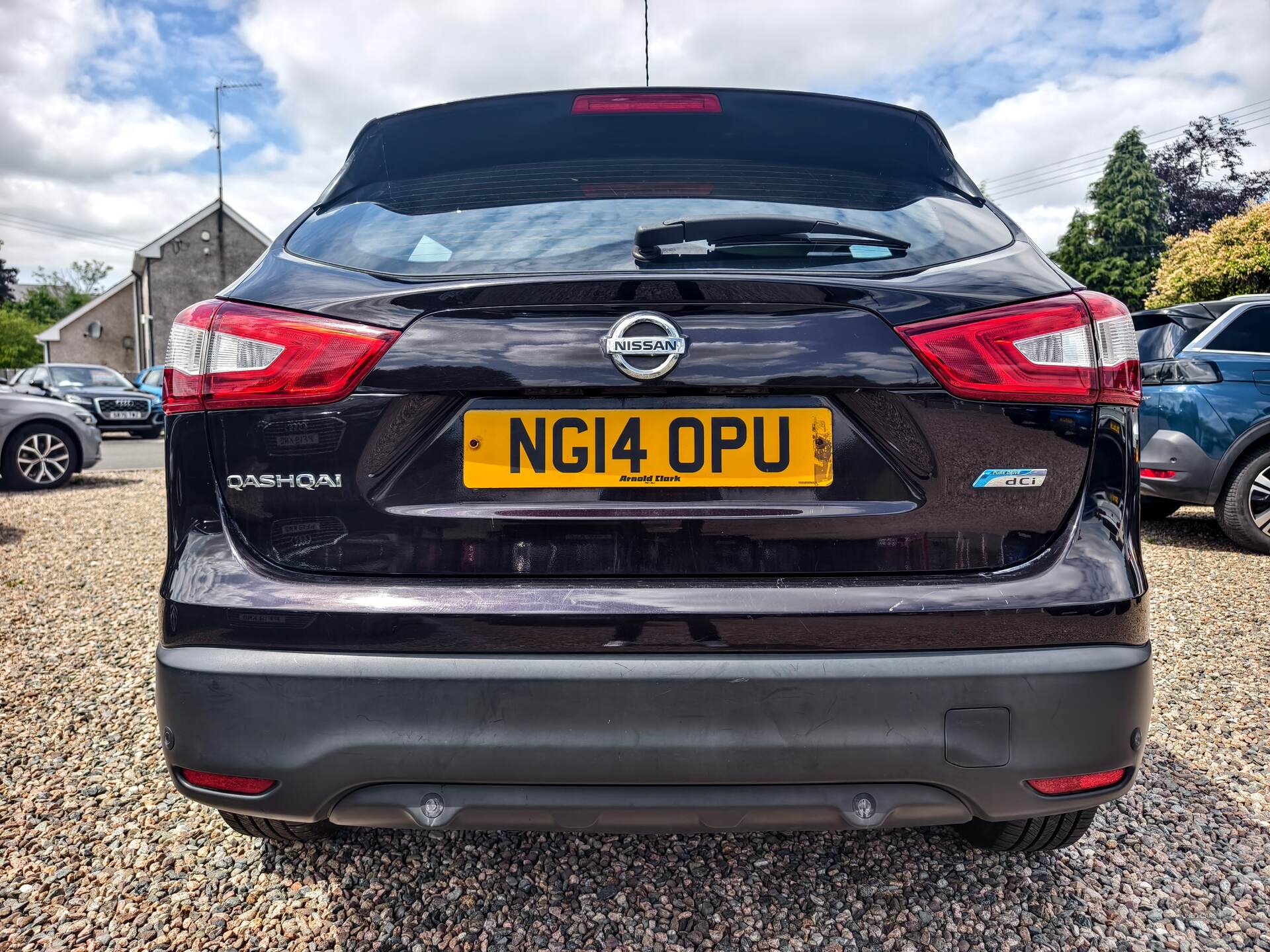Nissan Qashqai DIESEL HATCHBACK in Fermanagh