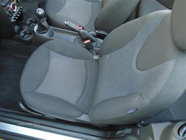 Sep 2013 MINI Convertible 1.6 One 2dr