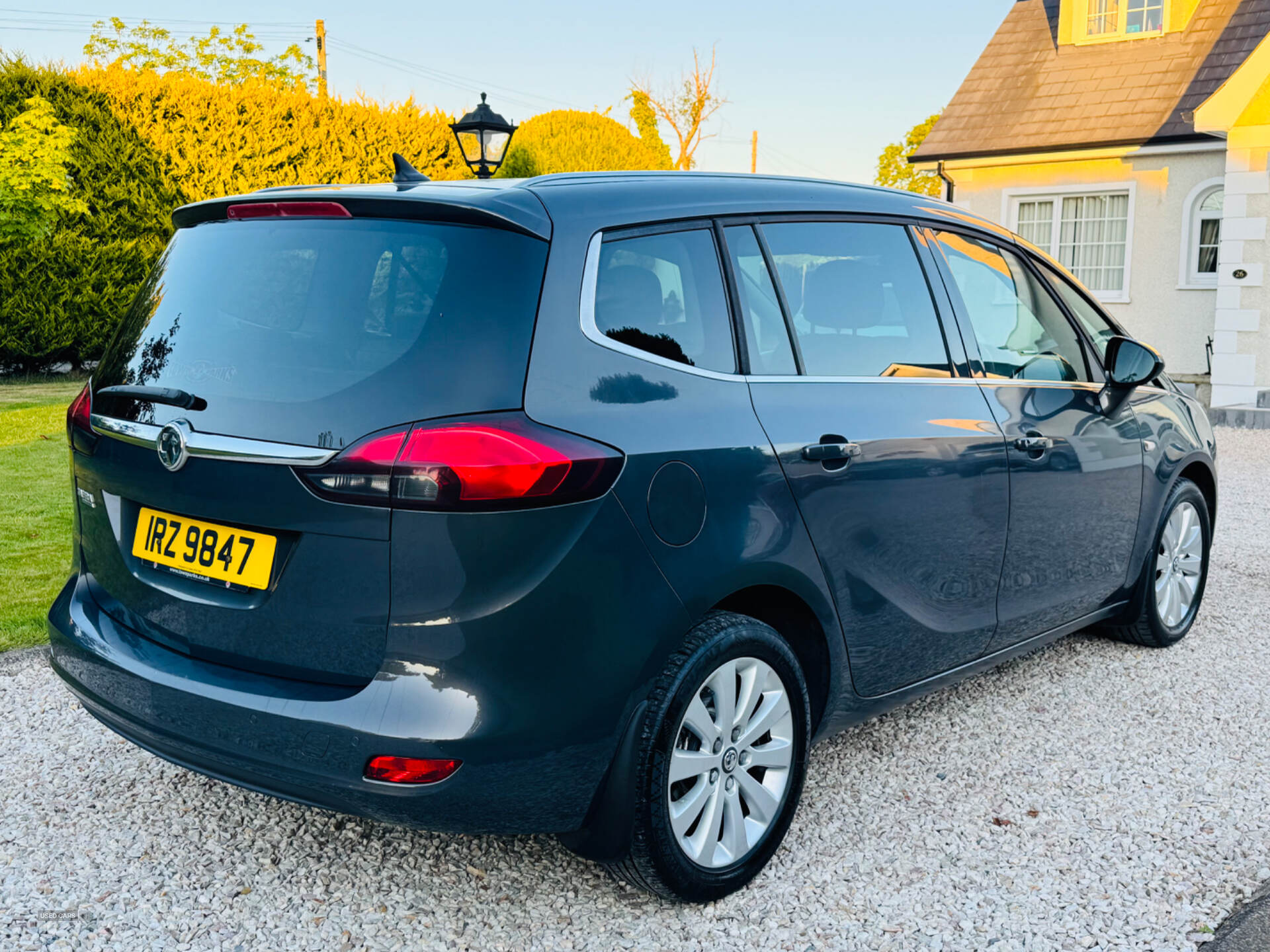 Mar 2015 Vauxhall Zafira Tourer 1.8i Tech Line 5dr