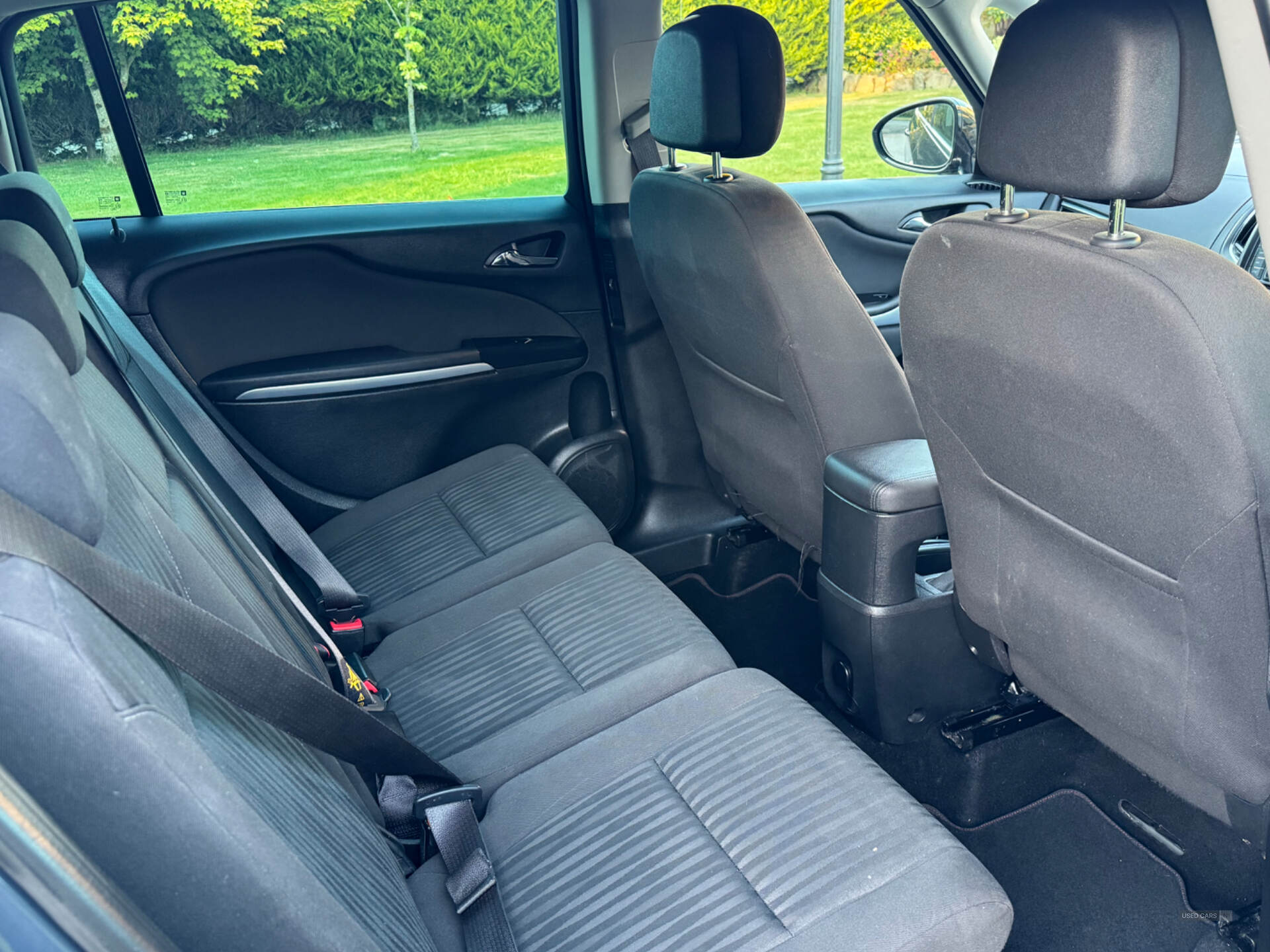 Mar 2015 Vauxhall Zafira Tourer 1.8i Tech Line 5dr