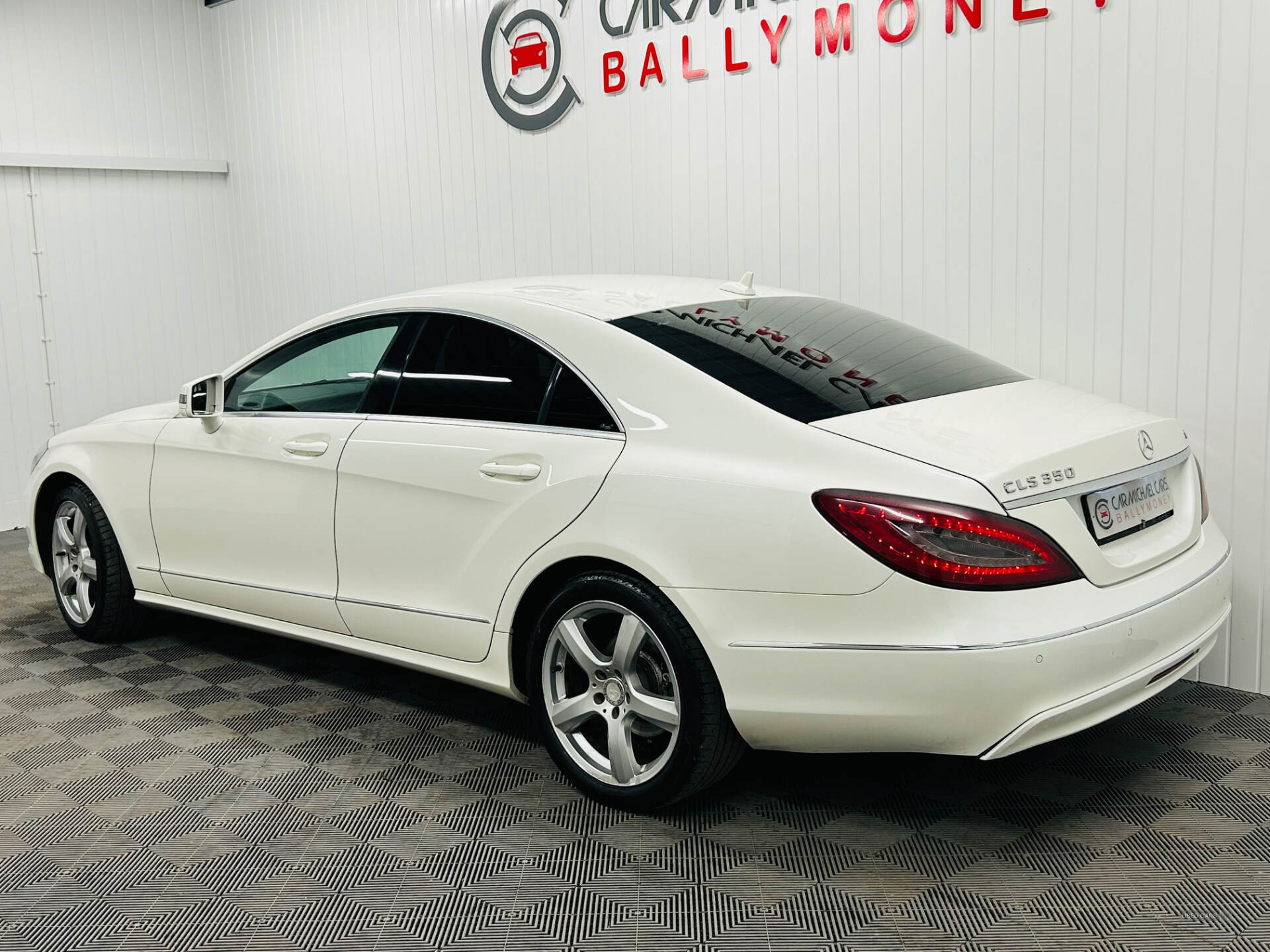 Aug 2012 Mercedes CLS-Class CLS 350 CDI BlueEFFICIENCY 4dr Tip Auto