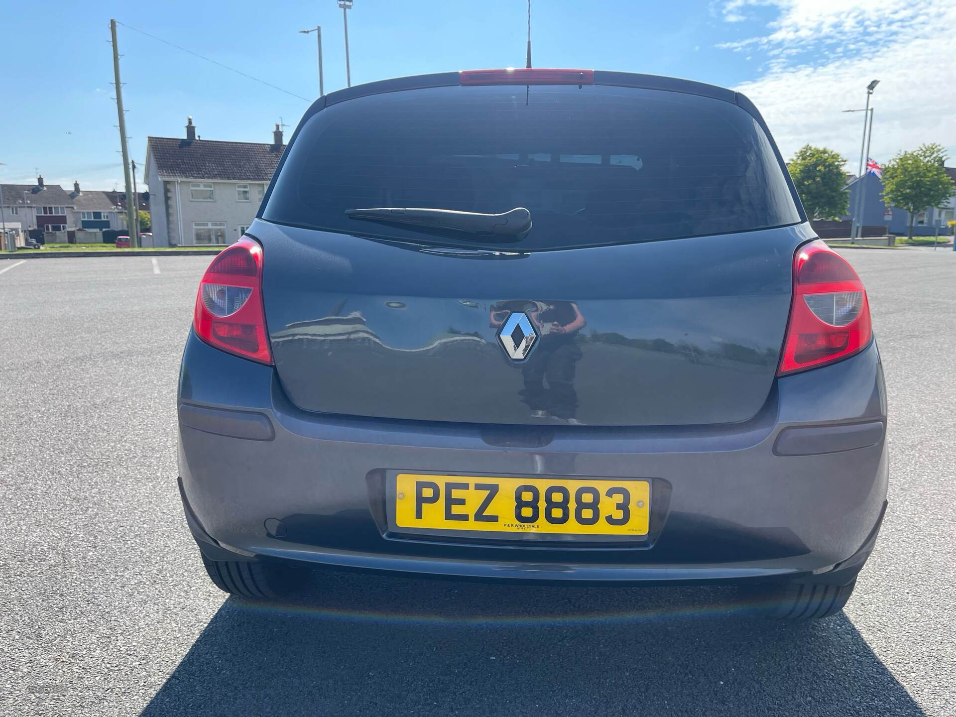 Oct 2007 Renault Clio 1.2 16V Rip Curl 3dr
