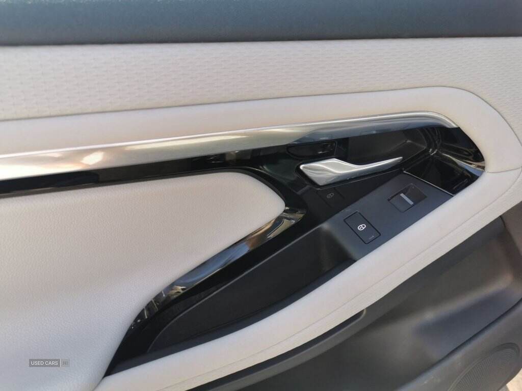 Jun 2019 Land Rover Range Rover Evoque 2.0 D150 R-Dynamic S 5dr Auto