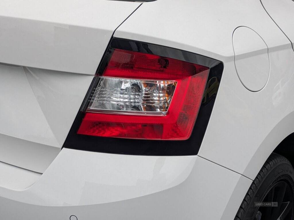 Apr 2021 Skoda Fabia 1.0 MPI Colour Edition 5dr