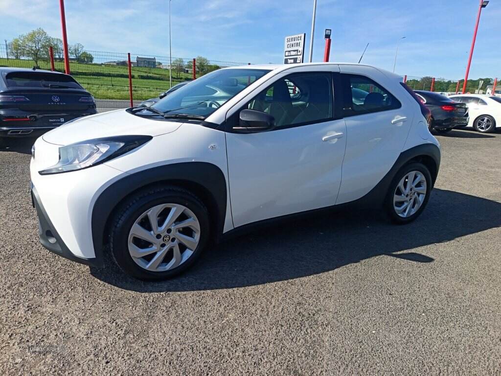 Mar 2023 Toyota Aygo X 1.0 VVT-i Pure 5dr