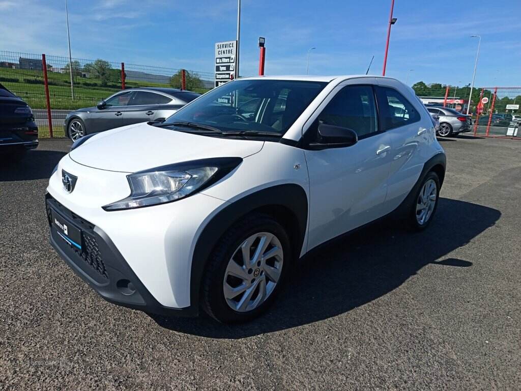 Mar 2023 Toyota Aygo X 1.0 VVT-i Pure 5dr