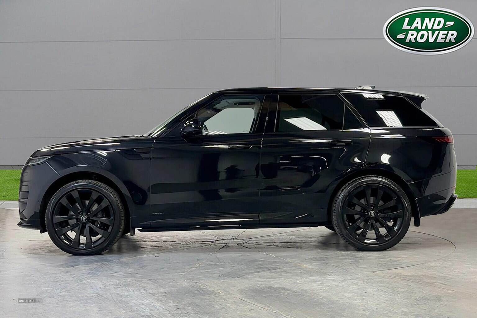 Apr 2023 Land Rover Range Rover Sport 3.0 D350 Autobiography Dynamic 5Dr Auto
