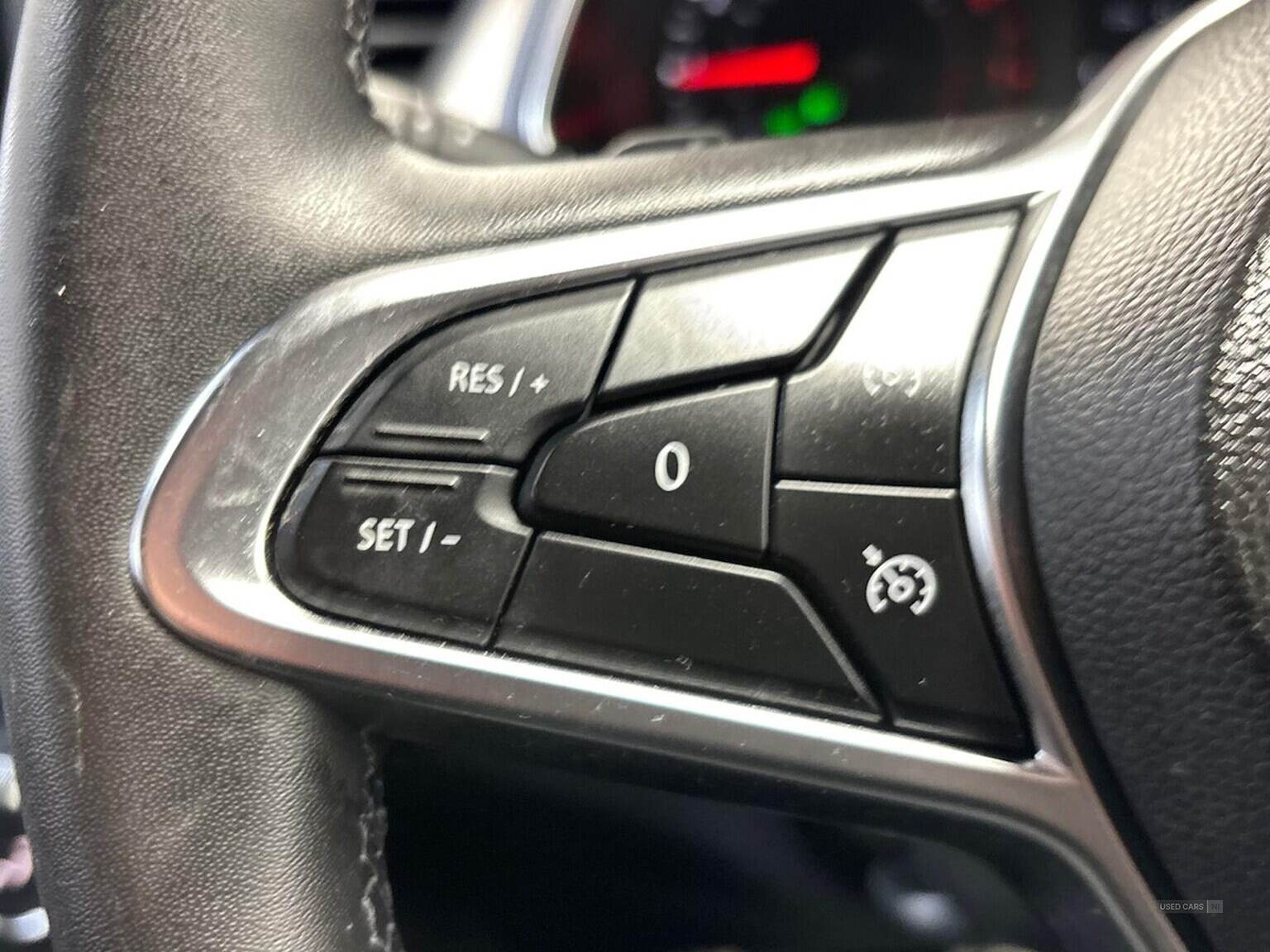 Apr 2022 Renault Captur 1.3 Tce 140 Iconic Edition 5Dr Edc