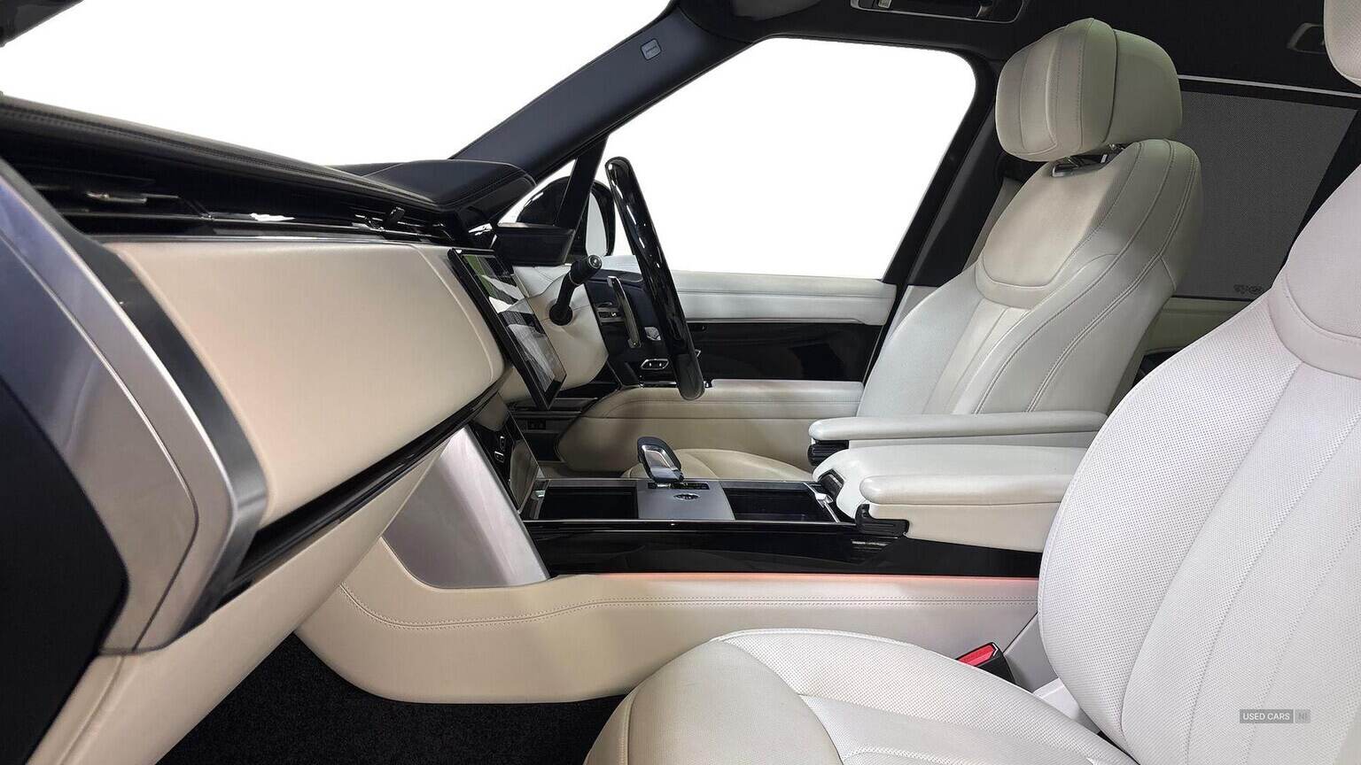 Mar 2025 Land Rover Range Rover 3.0 P400 Autobiography 4Dr Auto