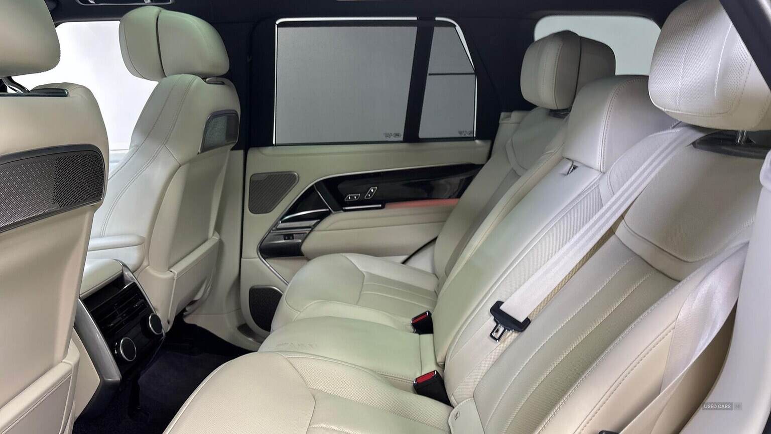 Mar 2025 Land Rover Range Rover 3.0 P400 Autobiography 4Dr Auto